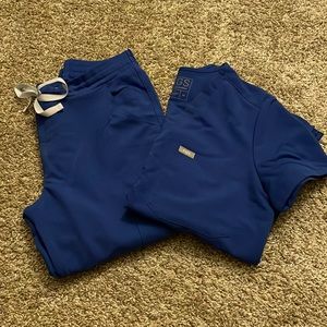 Royal Blue Figs scrub set XS